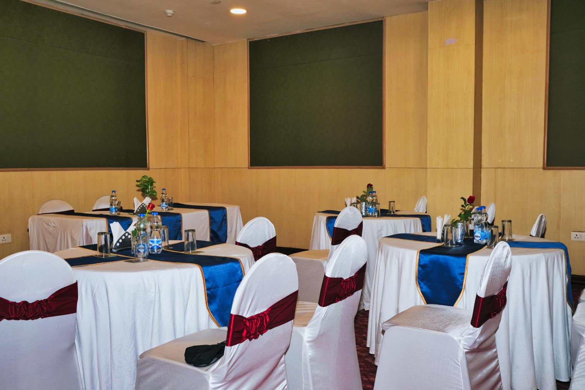 Peerless Hotel Durgapur Ngoại thất bức ảnh