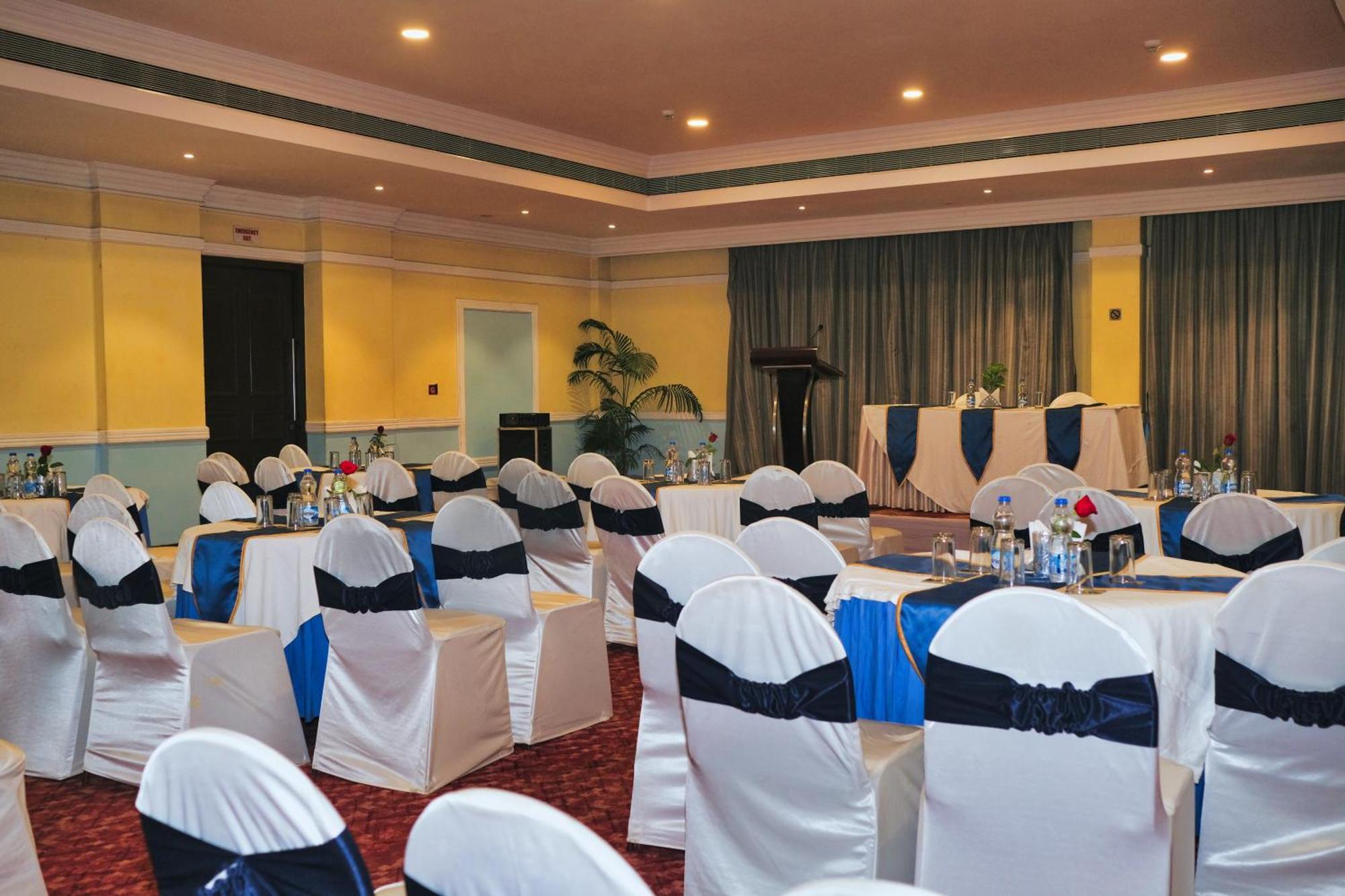 Peerless Hotel Durgapur Ngoại thất bức ảnh